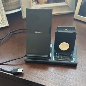Seneo Black Charging Station for Apple iPhone, watch and AirPods.